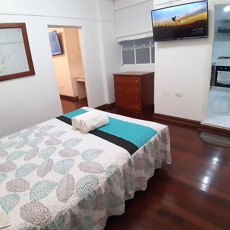 Apartamento Lindo - A 2 Cuadras De La Plaza De Armas Y Del Palacio De Gobierno Lima Dış mekan fotoğraf